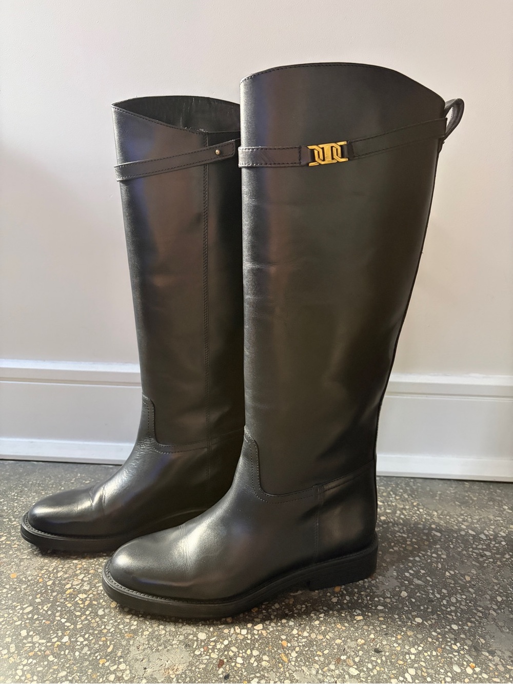 Massimo Dutti womens tall leather riding boots size 39, US 8.5